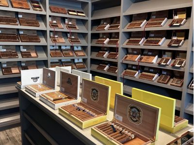 Chicago Cut cigar lounge